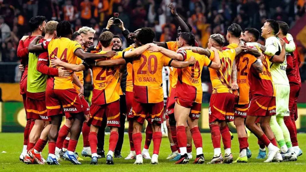 Boş bir koltuk bile kalmadı! Son 16 maçını kaybetmeyen Galatasaray şampiyonluk maçına çıkıyor 5